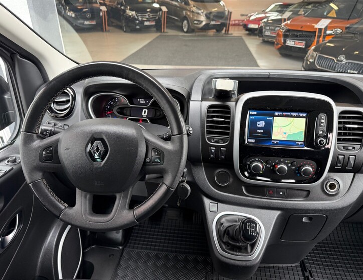 Renault Trafic 15