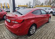 Hyundai Elantra 6