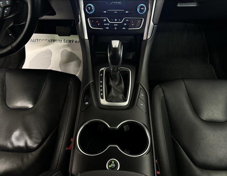 Ford Mondeo Kombi 1,5 l 121 kw