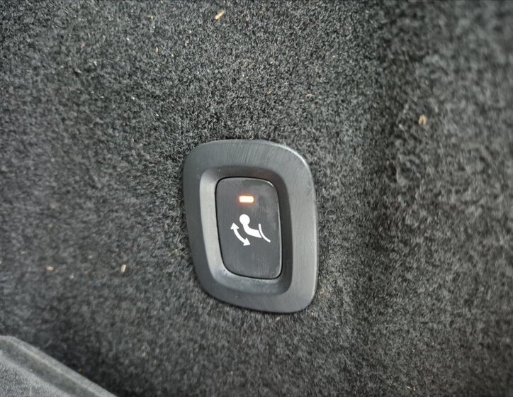 Volvo XC60 SUV / Terénní 2,0 l 145 kw