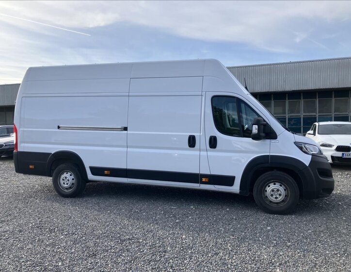 Peugeot Boxer Skříň 2,2 l 121 kw