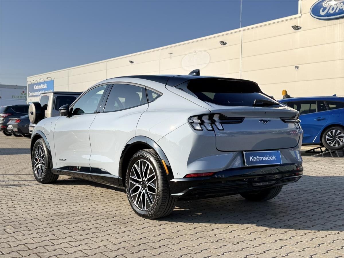 Ford Mustang Mach-E Hatchback 0,0 225 kw