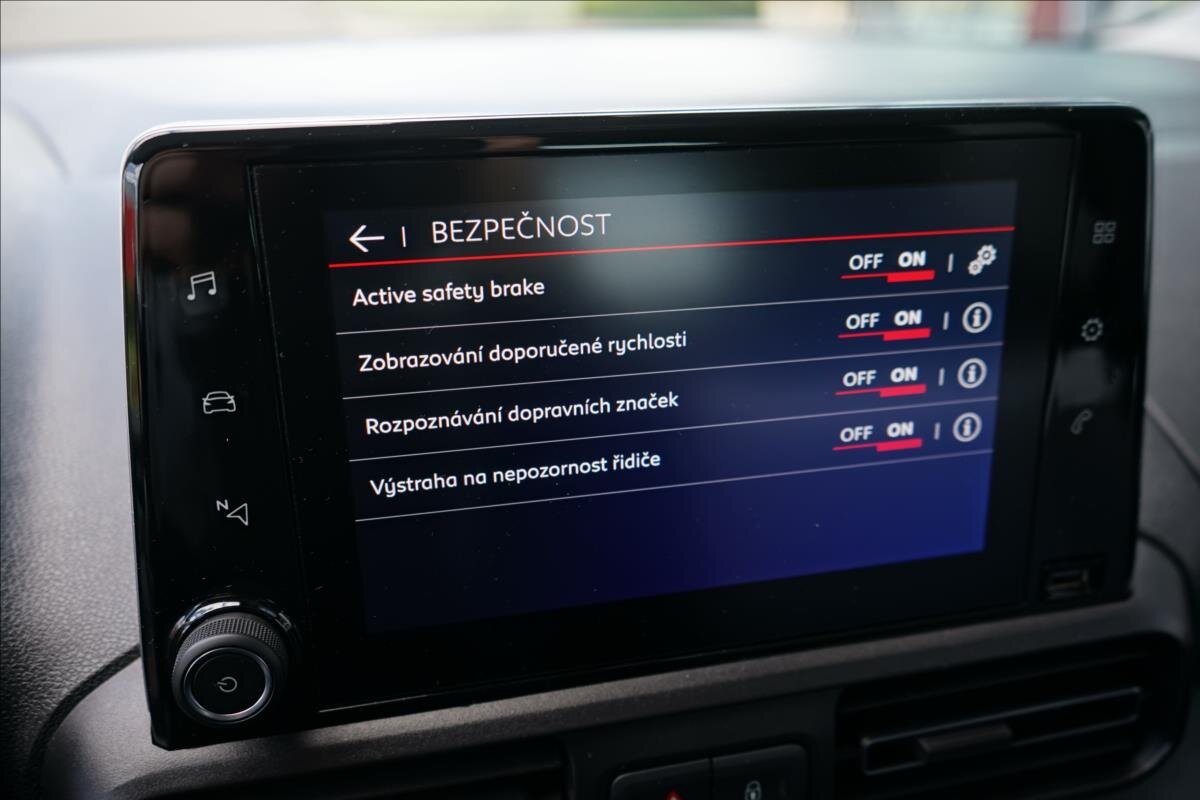 Citroën Berlingo MPV 1,5 l 96 kw