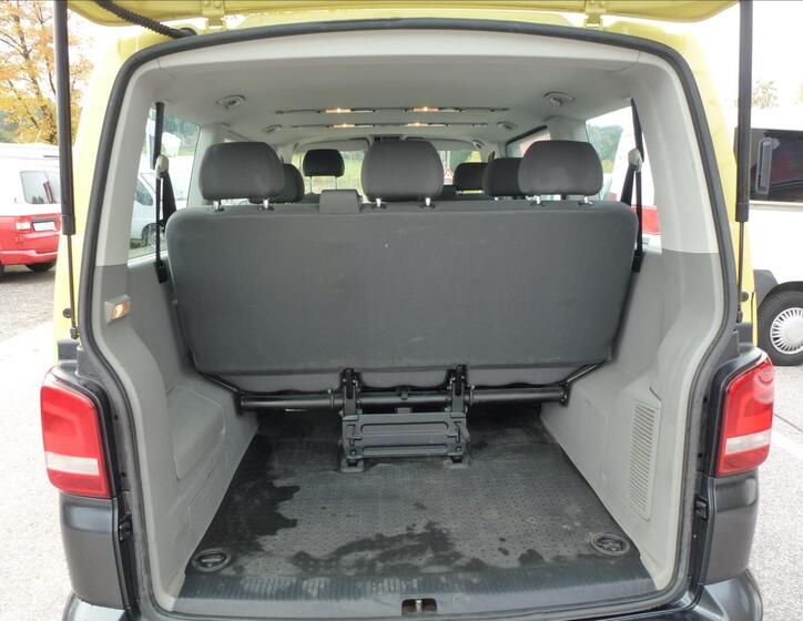 Volkswagen Caravelle 19