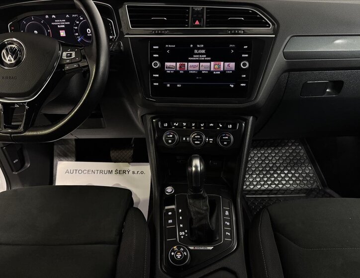 Volkswagen Tiguan 19