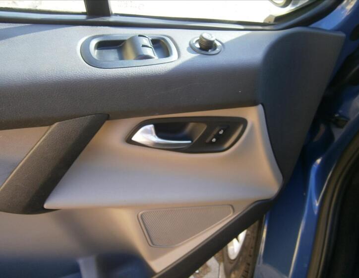 Ford Tourneo Custom 23