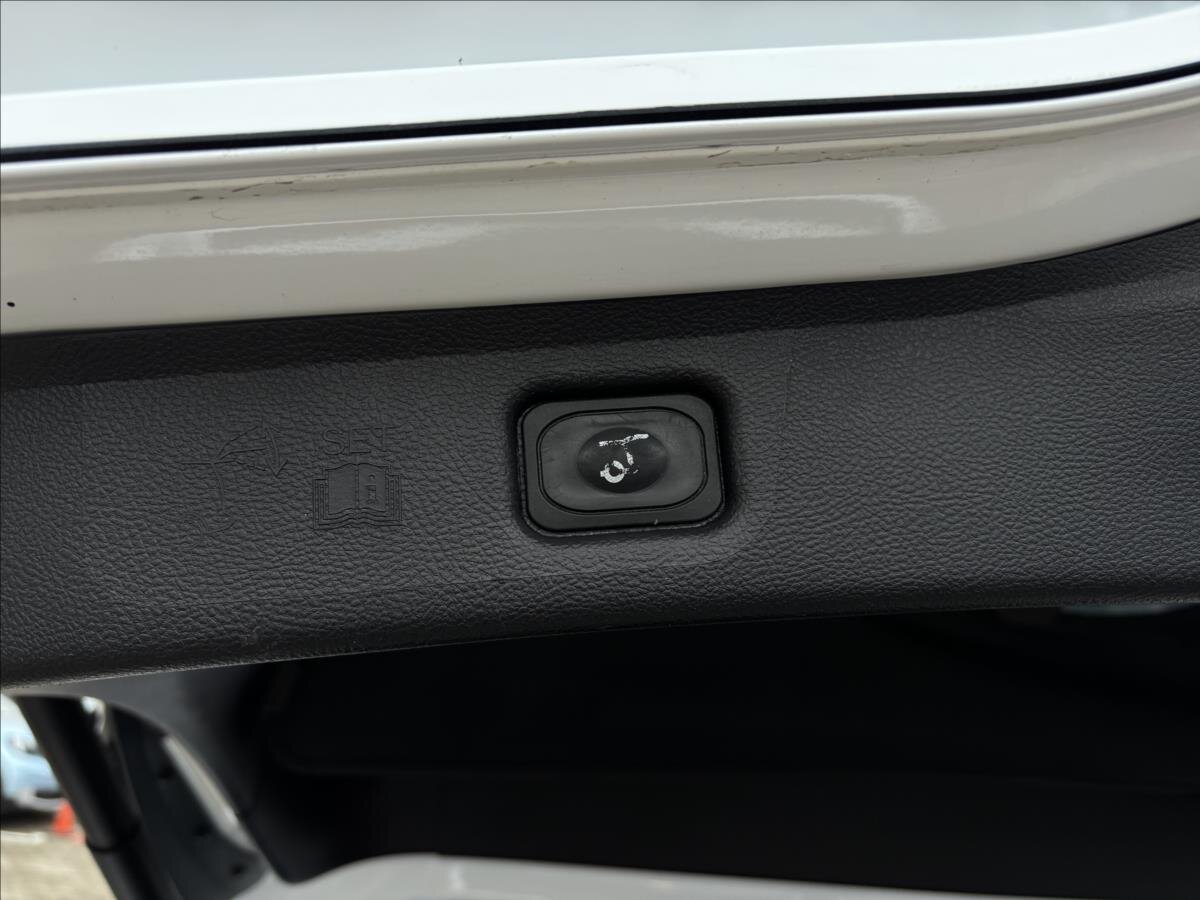 Ford S-MAX MPV 2,5 l 140 kw