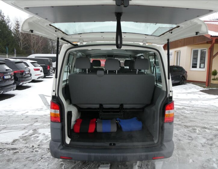 Volkswagen Transporter 22