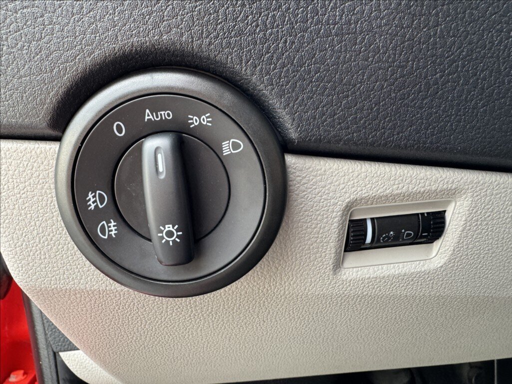 Volkswagen Transporter Skříň 2,0 l 110 kw