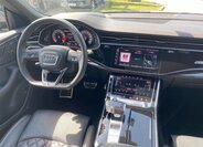 Audi SQ8 SUV 4,0 l 373 kw