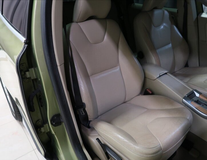 Volvo XC60 SUV / Terénní 2,4 l 120 kw