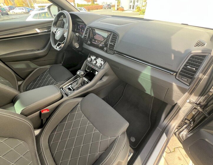 Škoda Karoq SUV 1,5 l 110 kw