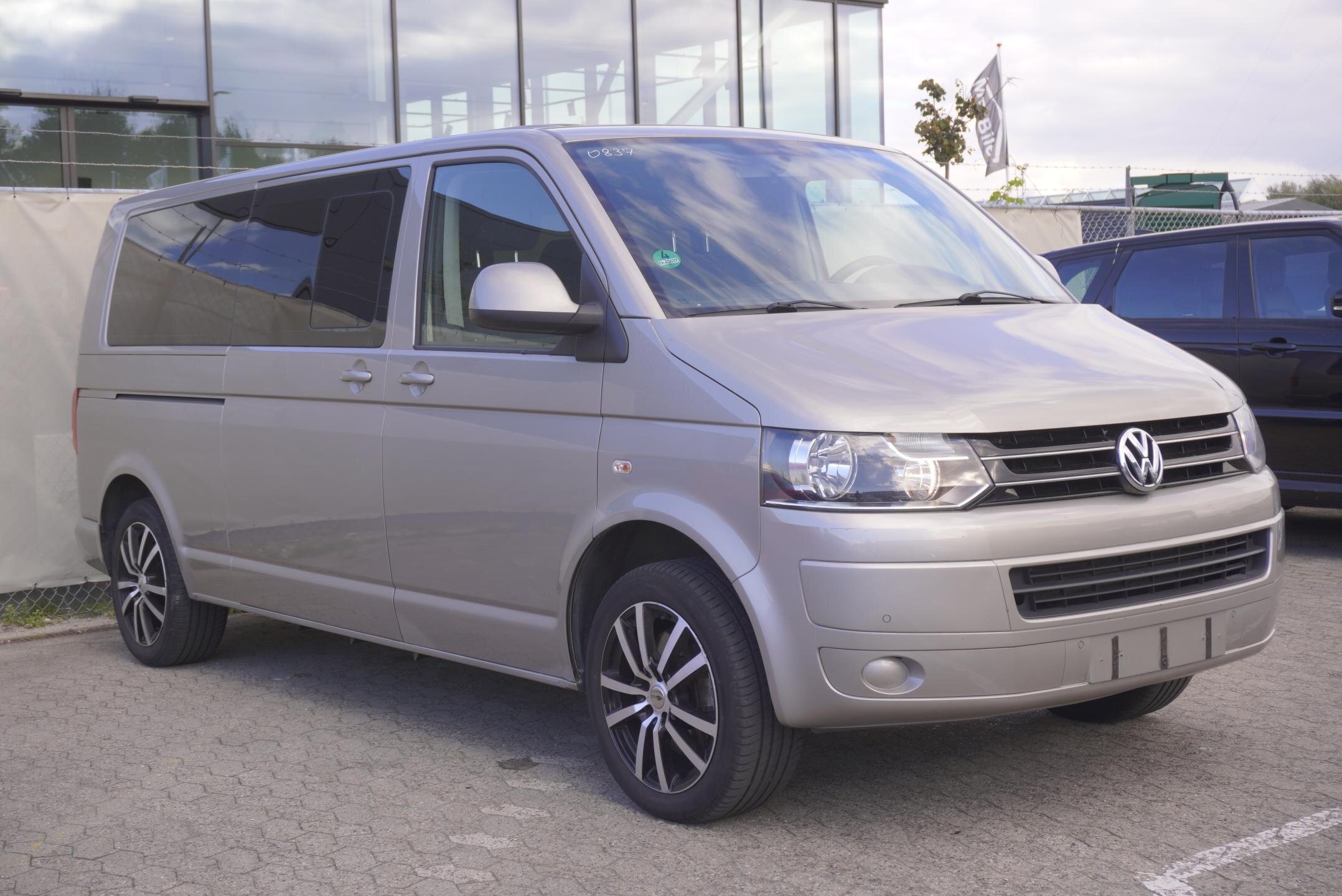 Volkswagen Caravelle