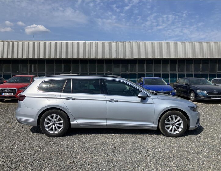 Volkswagen Passat Kombi 2,0 l 110 kw