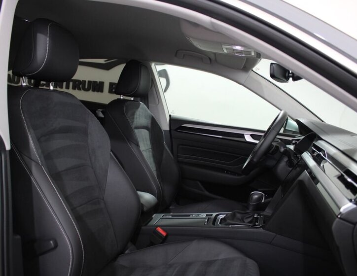 Volkswagen Arteon Sedan / Limuzína 2,0 l 140 kw
