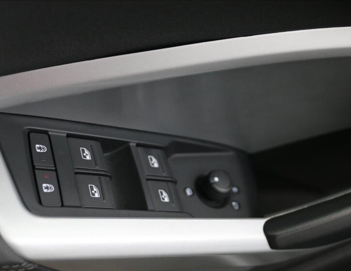 Audi Q3 SUV 2,3 l 137 kw