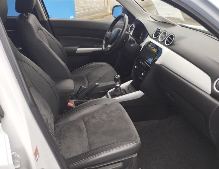 Suzuki Vitara SUV / Terénní 1,6 l 88 kw