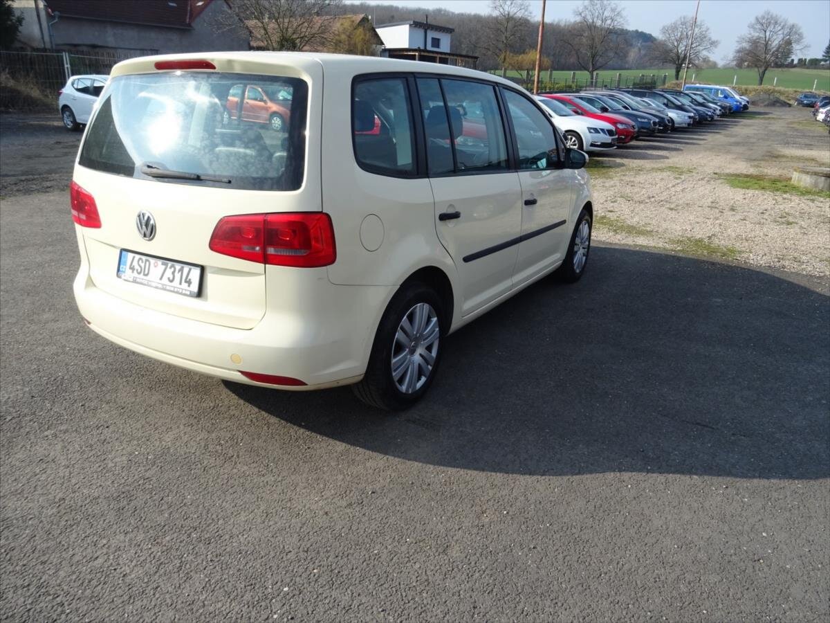 Volkswagen Touran Kombi 1,6 l 77 kw