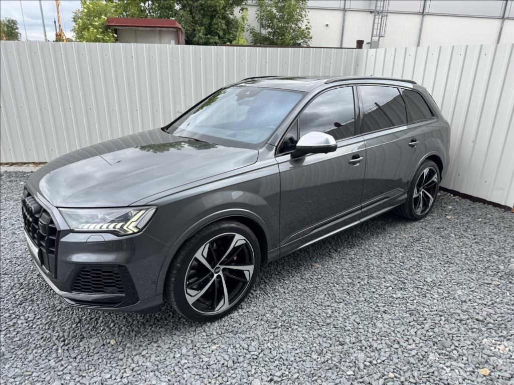 Audi SQ7 Kombi 4,0 l 320 kw