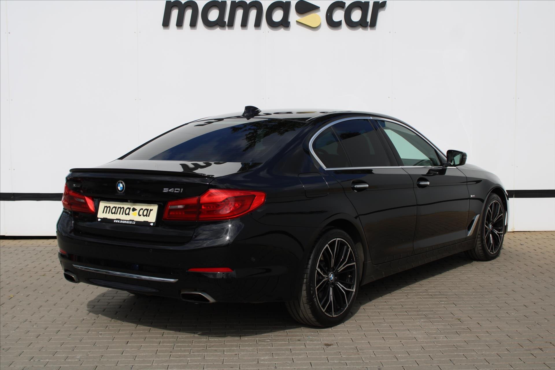 BMW Řada 5 Sedan 3,0 l 250 kw