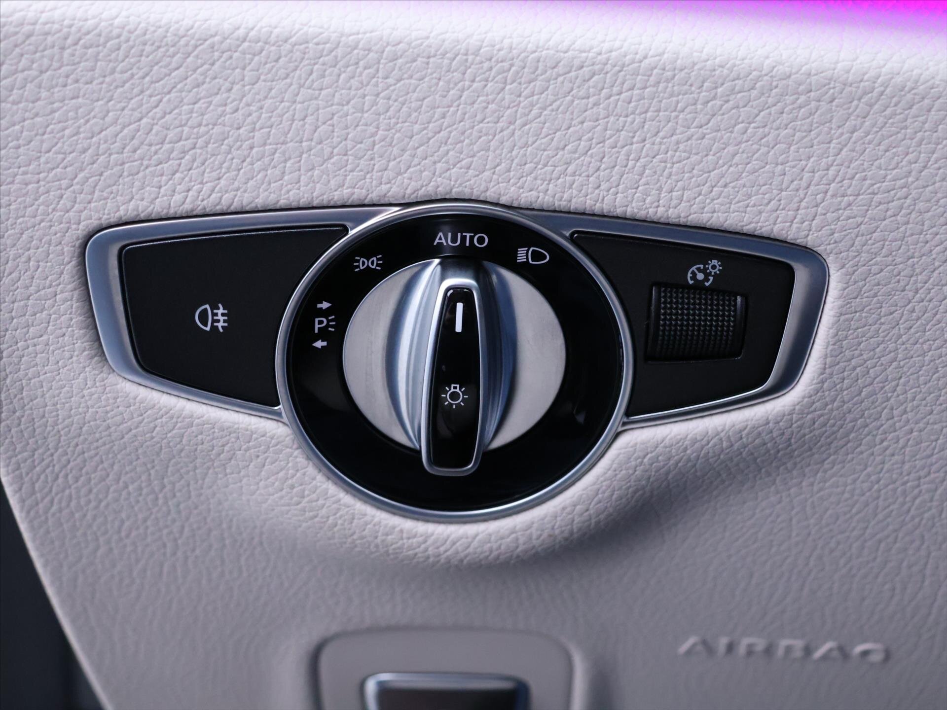 Mercedes-Benz Třídy E Kombi 2,0 l 155 kw