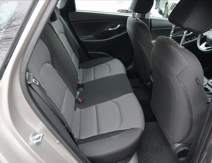 Hyundai i30 Hatchback 998,0 88 kw