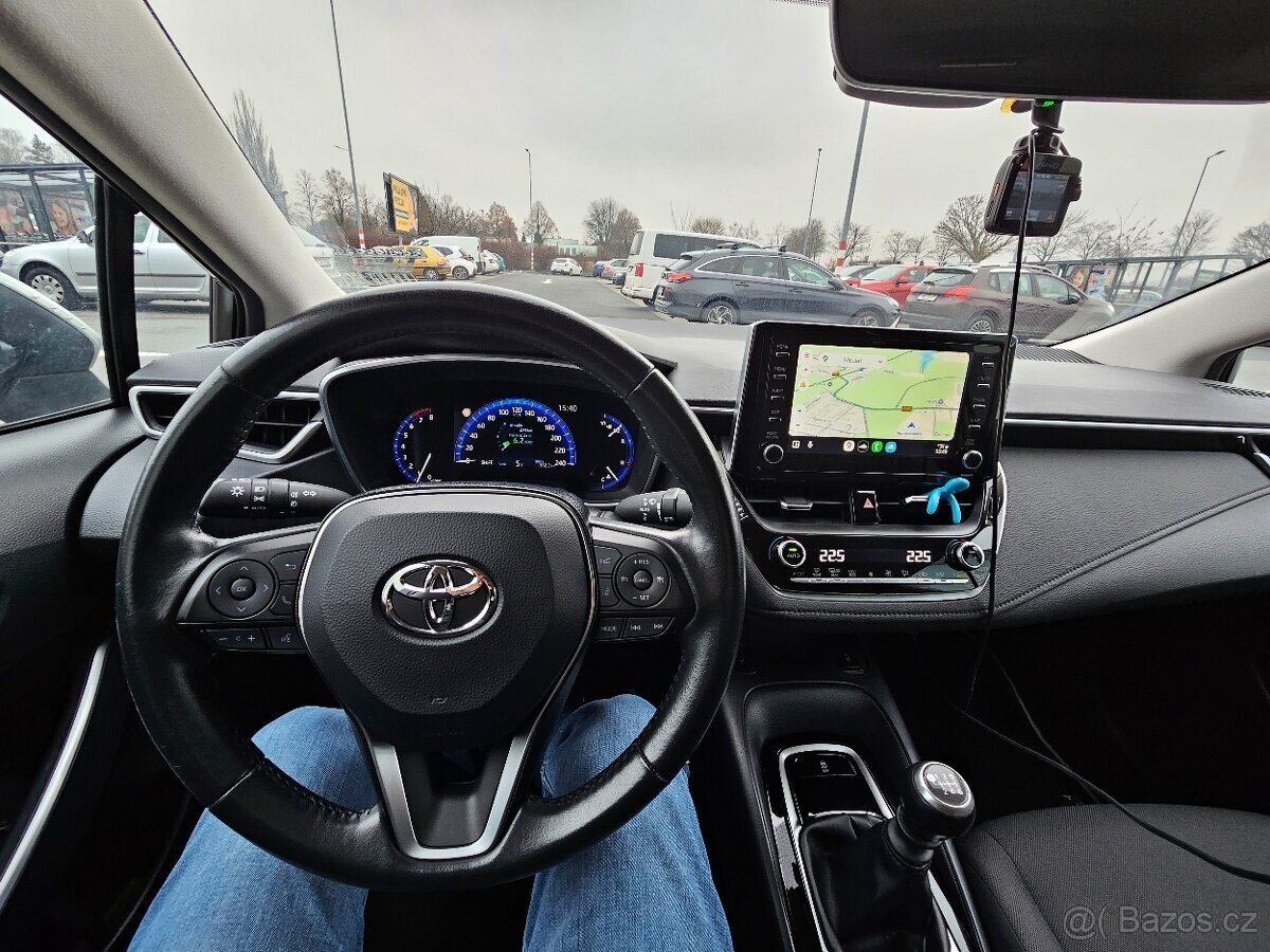 Toyota Corolla Sedan 1,6 l 97 kw