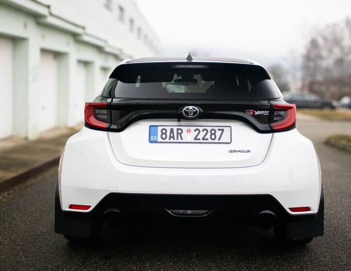 Toyota Yaris Hatchback 1,6 l 192 kw