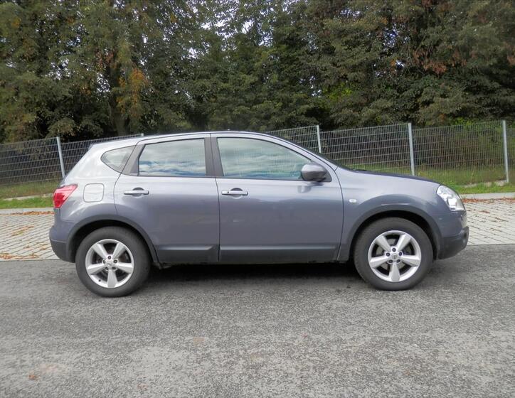Nissan Qashqai 10