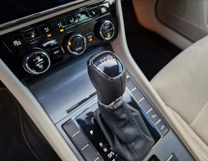 Škoda Superb Liftback 1,5 l 110 kw