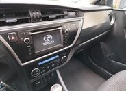 Toyota Auris Kombi 2,0 l 91 kw