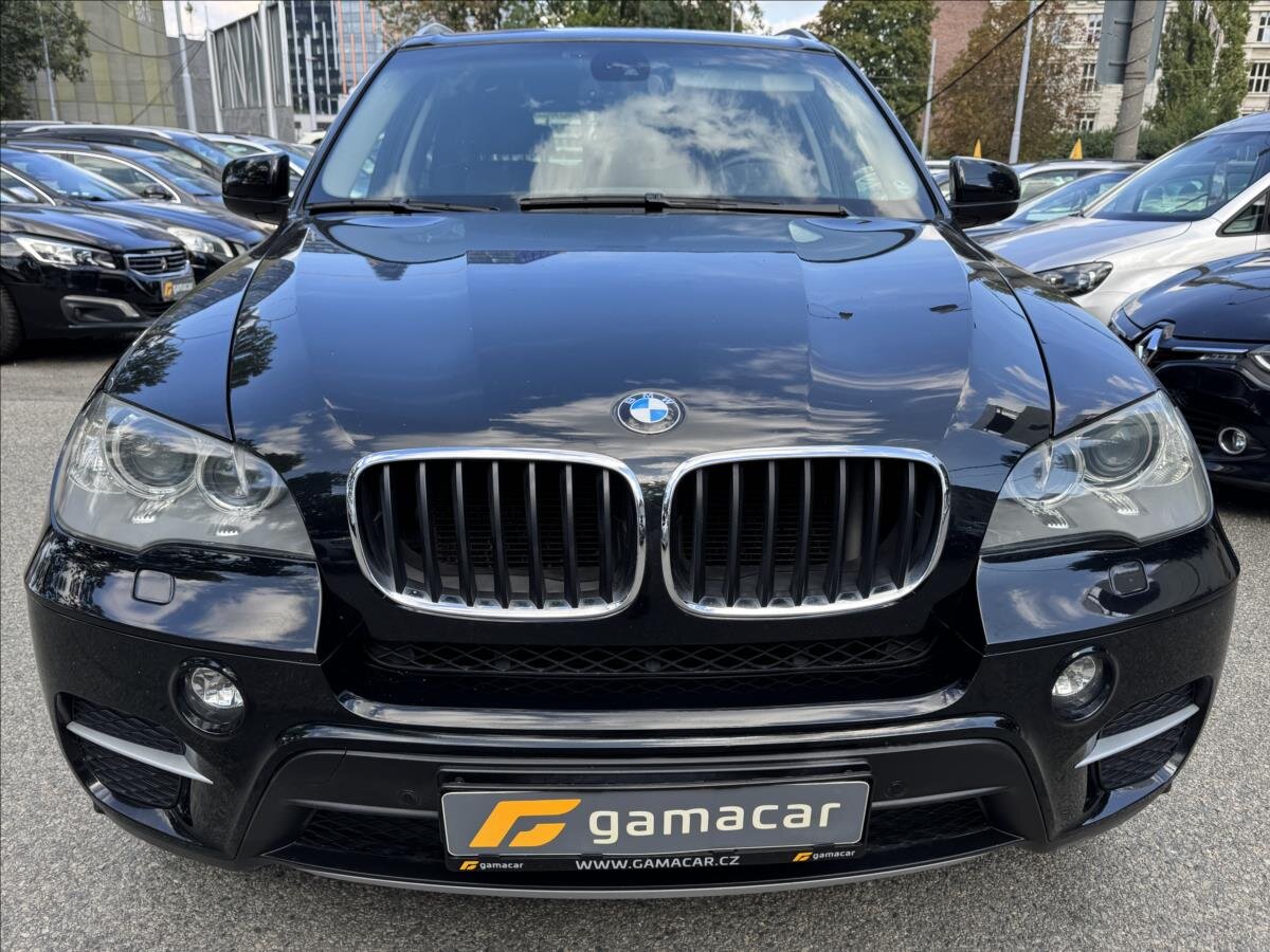 BMW X5 SUV 3,0 l 180 kw