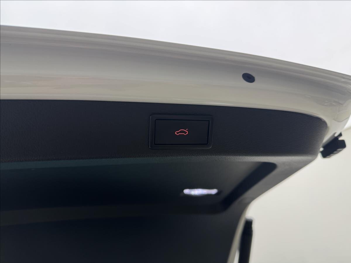 Škoda Superb Kombi 2,0 l 140 kw