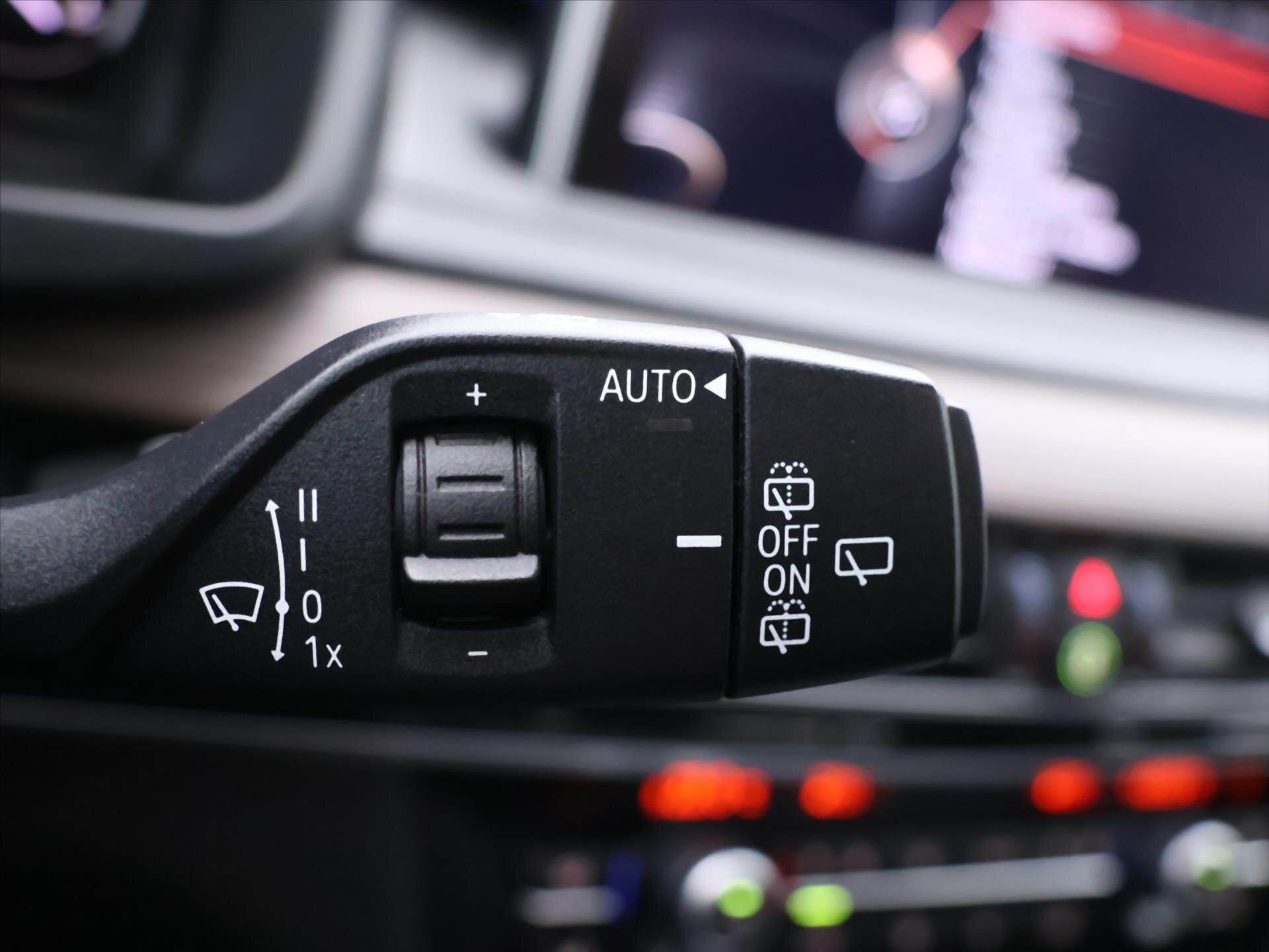 BMW X5 SUV / Terénní 3,0 l 230 kw