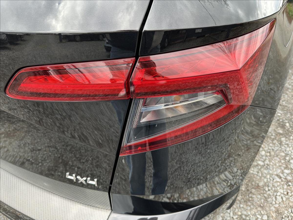 Škoda Karoq SUV / Terénní 2,0 l 140 kw