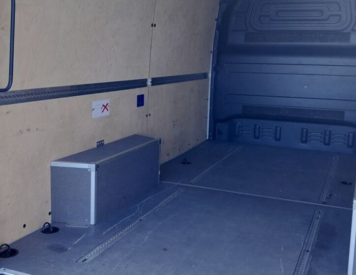 Mercedes-Benz Sprinter 16