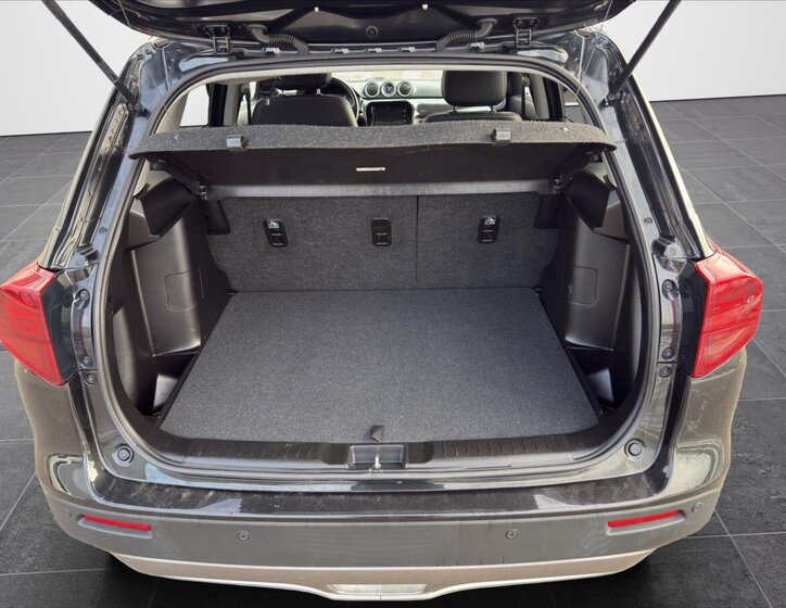 Suzuki Vitara SUV 1,4 l 103 kw