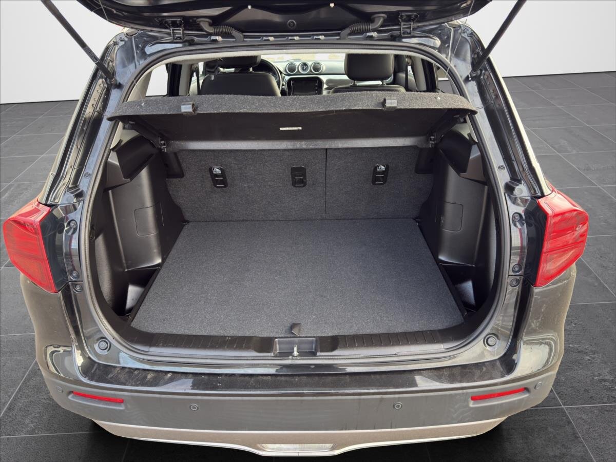 Suzuki Vitara SUV 1,4 l 103 kw