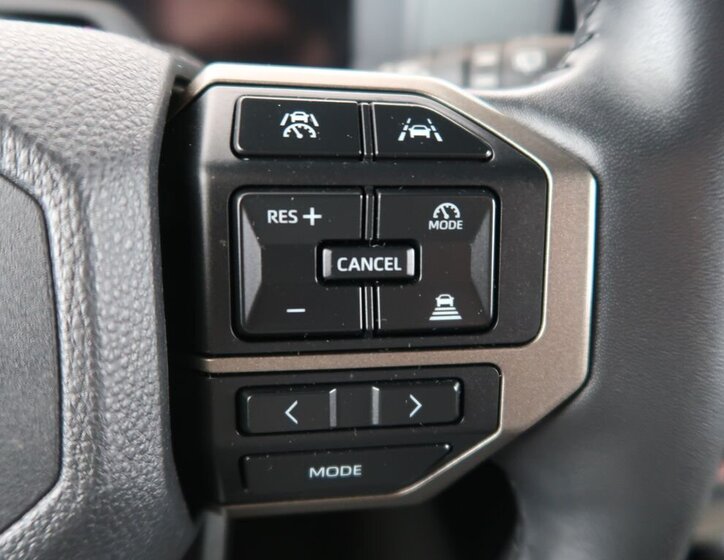 Toyota Land Cruiser SUV / Terénní 2,8 l 151 kw