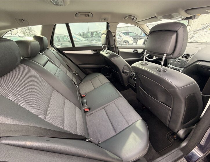 Mercedes-Benz Třídy C Kombi 2,1 l 125 kw