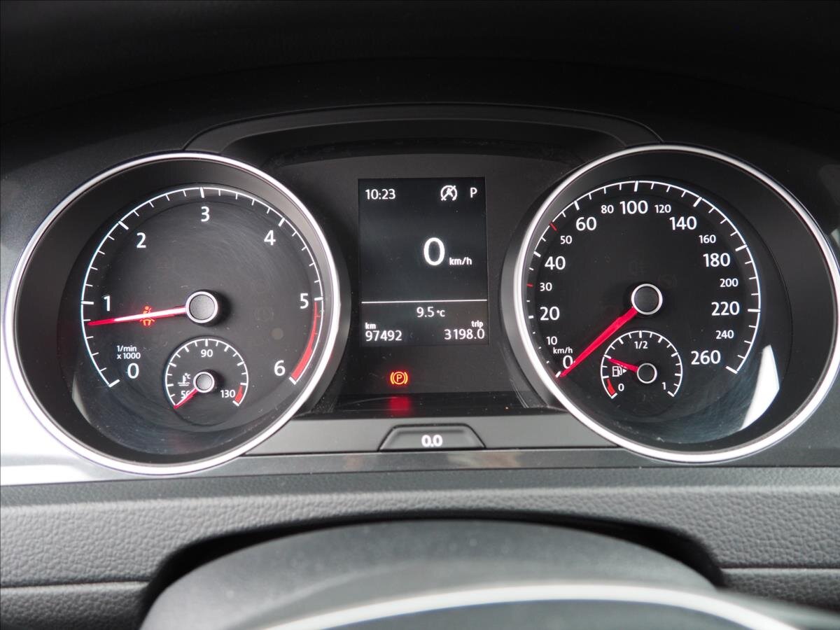 Volkswagen Golf Hatchback 1,6 l 85 kw