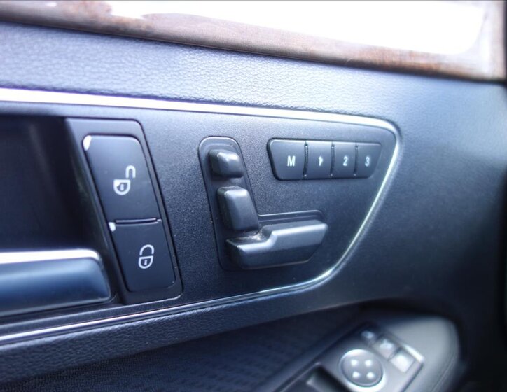 Mercedes-Benz Třídy E Kombi 3,0 l 195 kw