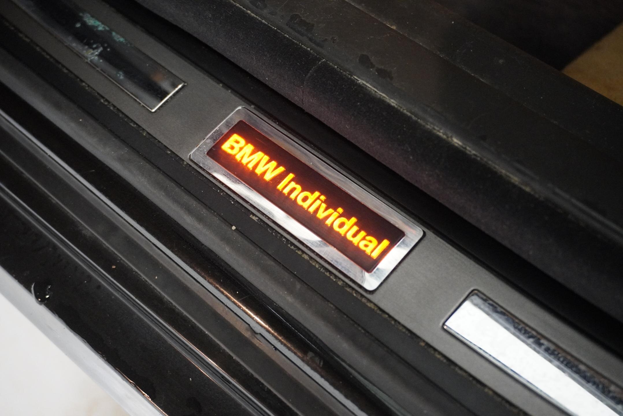 BMW Řada 7 Sedan 6,0 l 327 kw