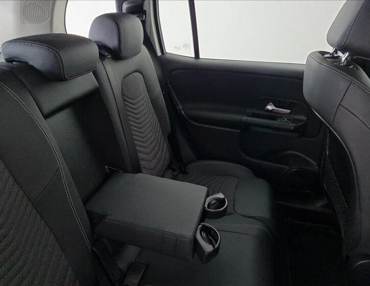 Mercedes-Benz GLB 19