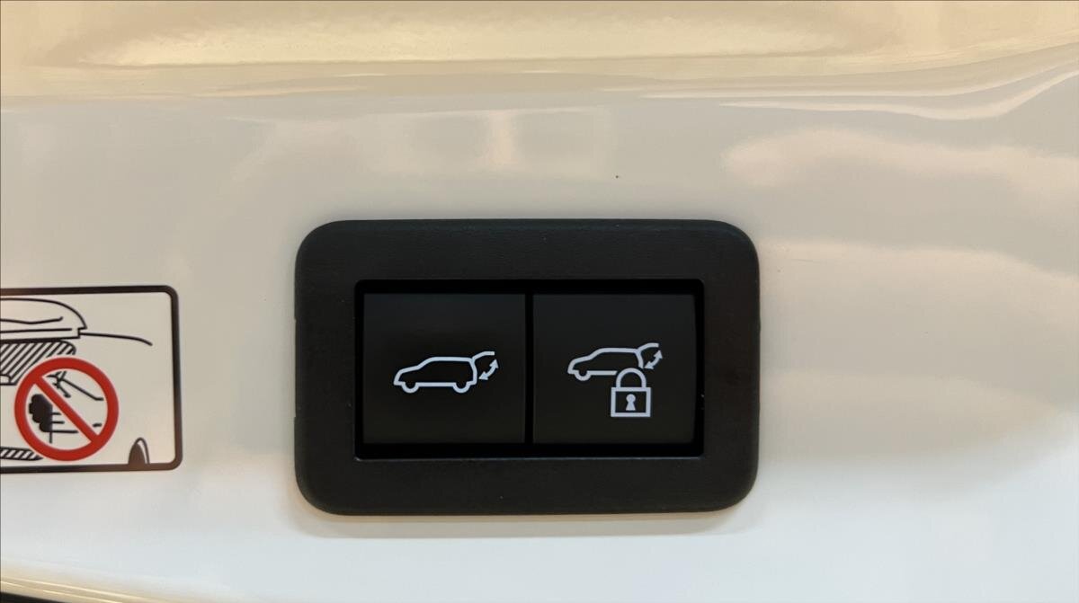 Toyota C-HR Hatchback 2,0 l 111 kw