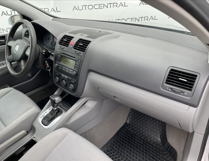 Volkswagen Golf Hatchback 1,6 l 85 kw