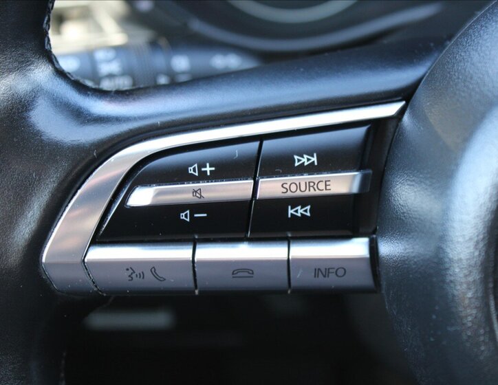 Mazda 3 Sedan / Limuzína 2,0 l 110 kw