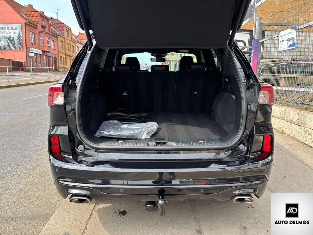 Ford Kuga SUV / Terénní 2,5 l 165 kw