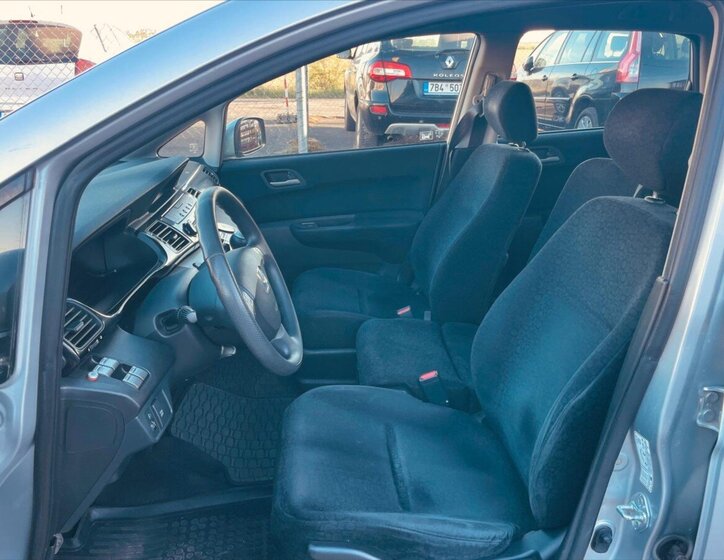 Honda FR-V MPV 2,2 l 103 kw