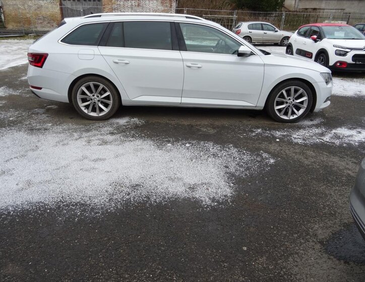 Škoda Superb 3